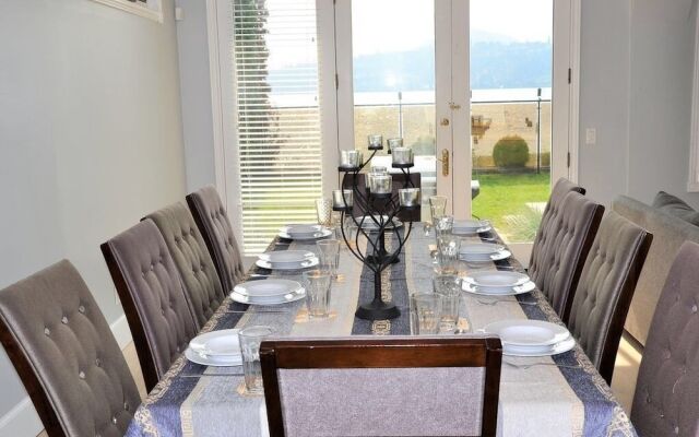 Kelowna's Beach House