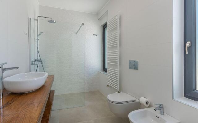 Modern holiday home in Novigrad with swimming pool