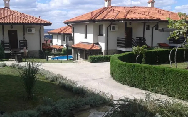 Monicspaclub Wellness in Bayview Villas