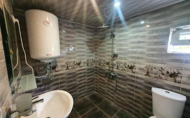 Elenaa Guesthouse