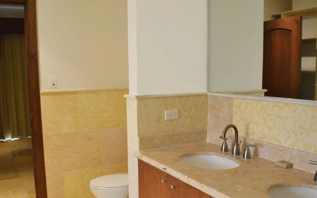 Acqua Residences