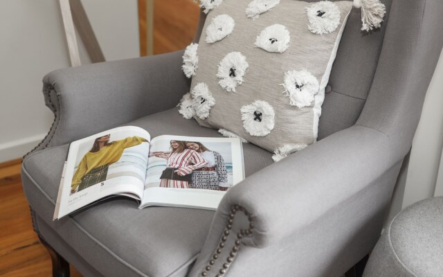 The Jetty Beach Apartment by Ready Set Host