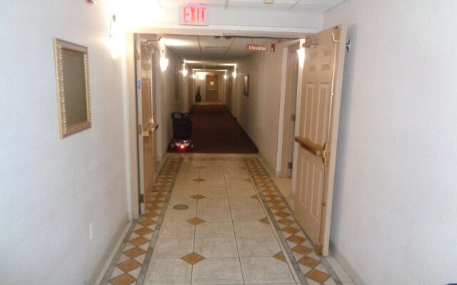 Riverview Suites