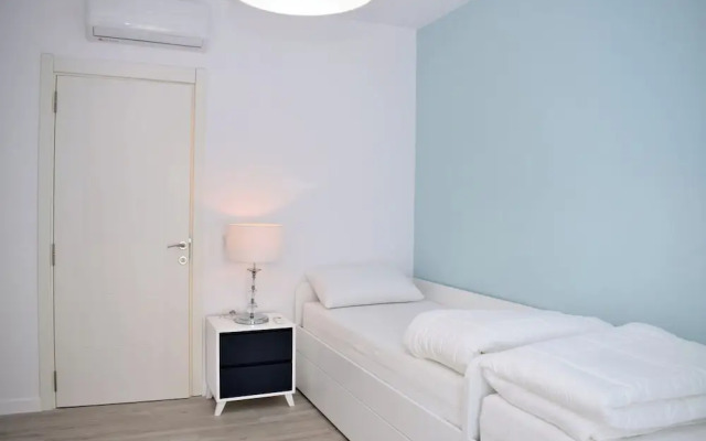 White Moon Apartment 302