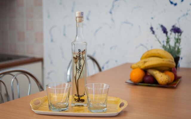 A4 - Modern apt w. Terrace, 3 min Walk to Beach