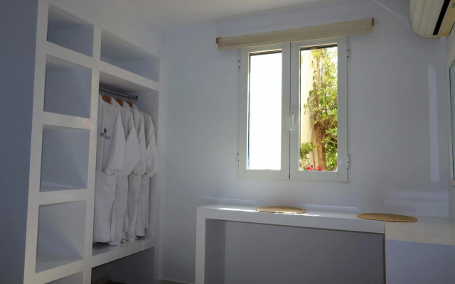 Coralli Beach Apartments