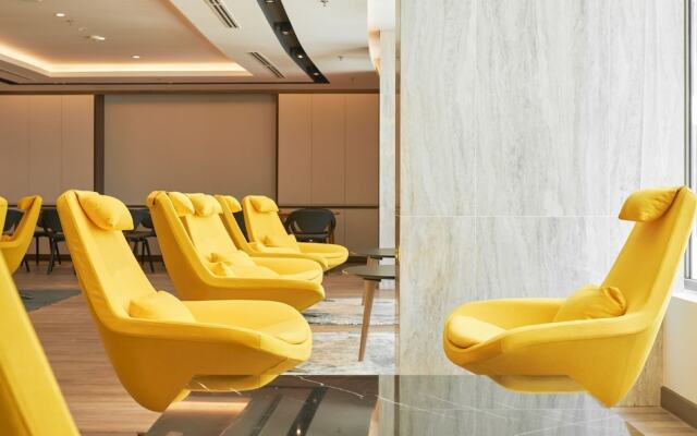 Midtown The Peak By Dhome