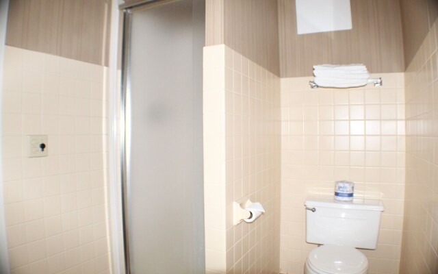 Waynebrook Inn, Est 1865