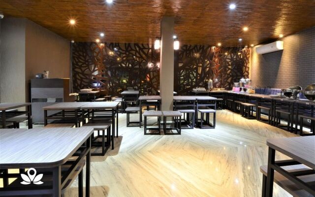 ZEN Rooms Duta Merlin