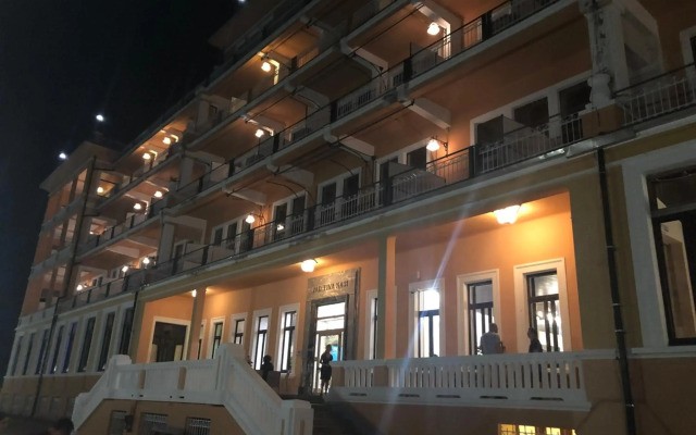 Pràcatinat Hotel & Restaurant