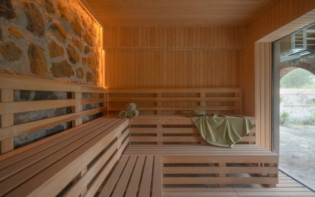 Izz Getaway – Adults Only