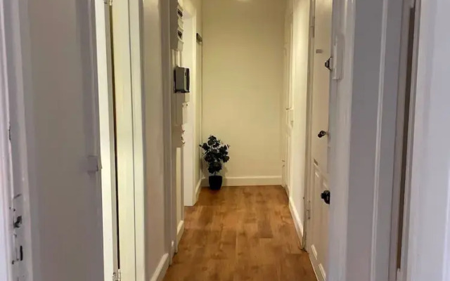 2-bedroom Apartment Retreat