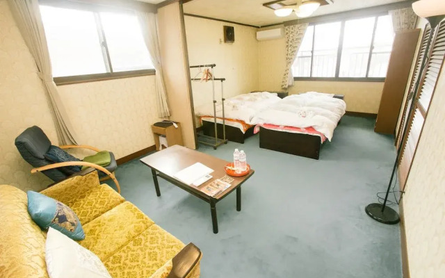 Minpaku Ambo