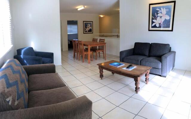 Cairns Queenslander Hotel & Apartments