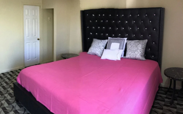 Presidential Inn & Suites