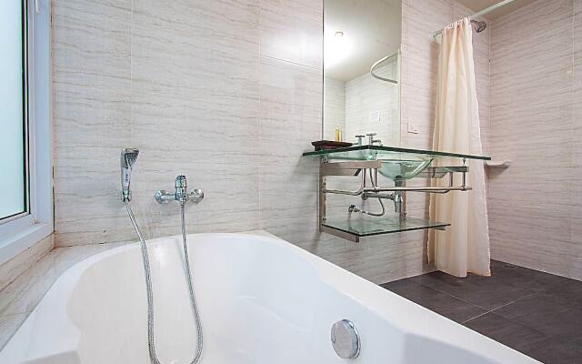 Moonscape Villa 205