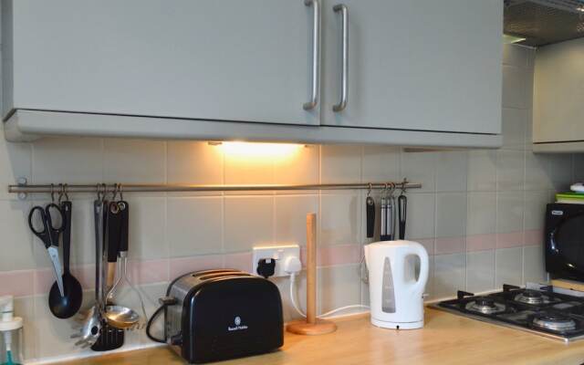 Central 2 Bedroom Flat in Edinburgh