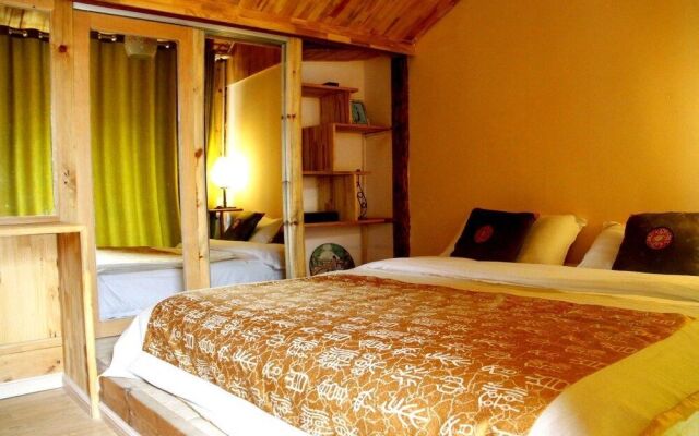 Lijiang Nalan Inn
