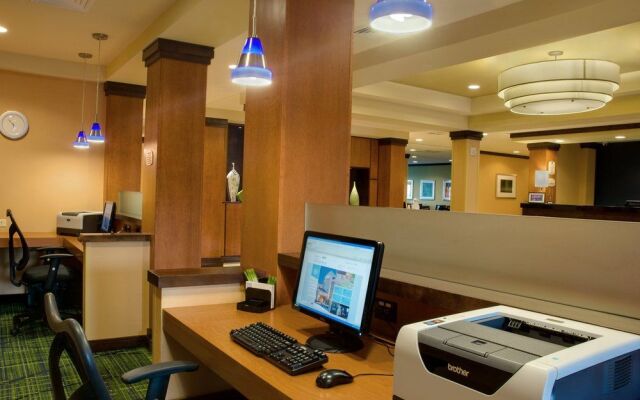 Fairfield Inn & Suites Madison East