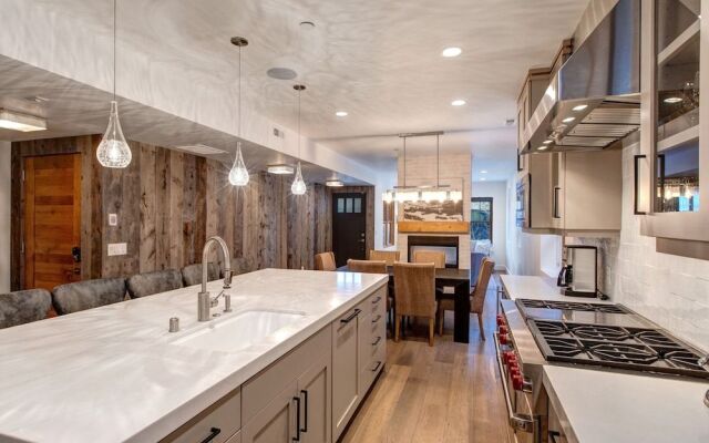 Old Town Masterpiece 6 Bedroom Home by RedAwning