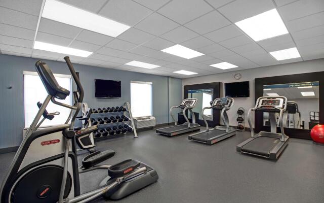 Hampton Inn & Suites Syracuse Dewitt