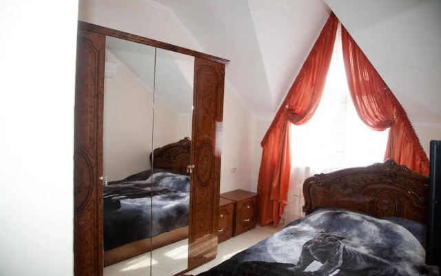 Paradise Hotel
