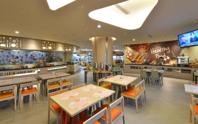 HARRIS Hotel & Conventions Ciumbuleuit Bandung