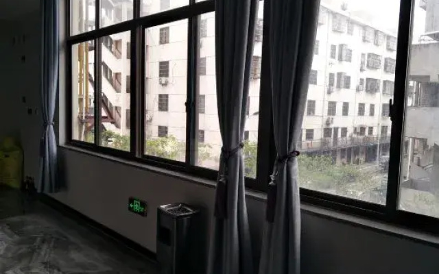 Huzhou Jinhong Hotel