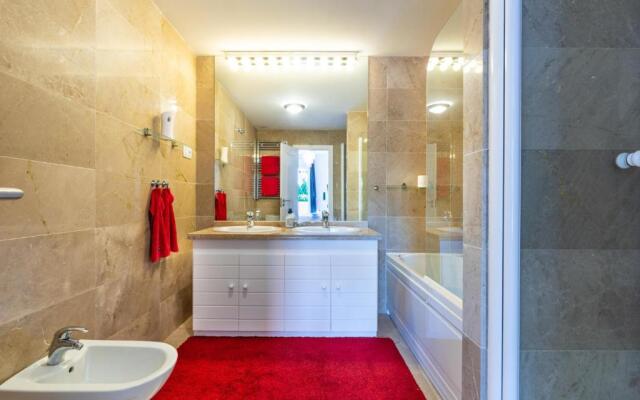 Disfruta amplio moderno y luminoso Golf Resort Torrequebrada