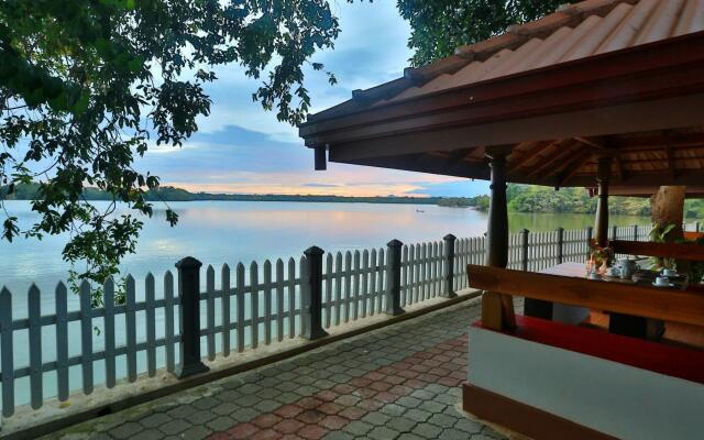 Centauria Lake Resort