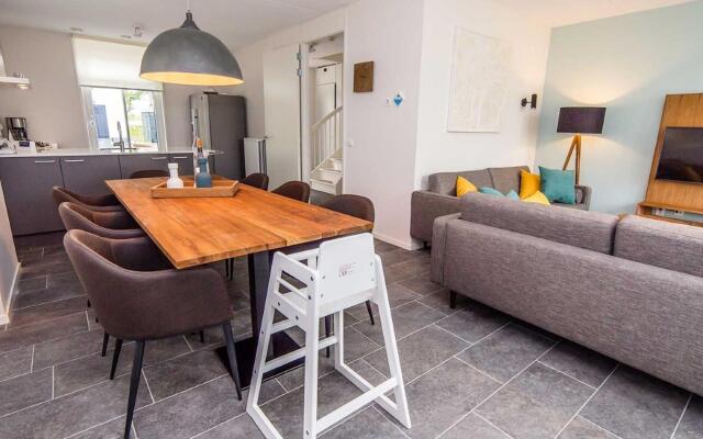 Luxurious Home with Whirlpool, 4km From Maastricht