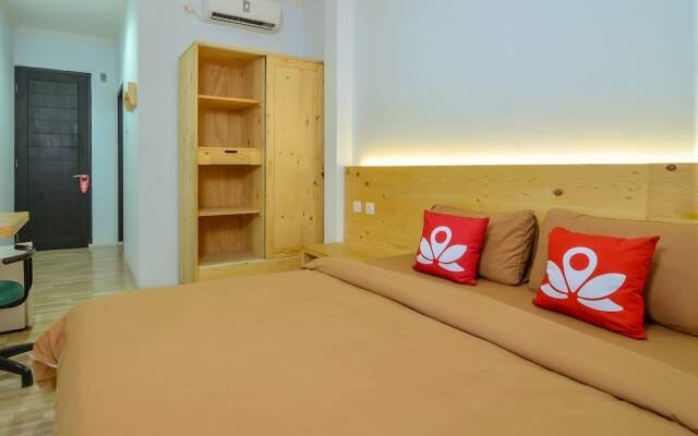 ZEN Rooms Near Darmawangsa Syariah