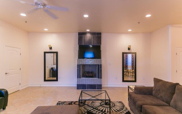 Carondelet Street Modern Suites