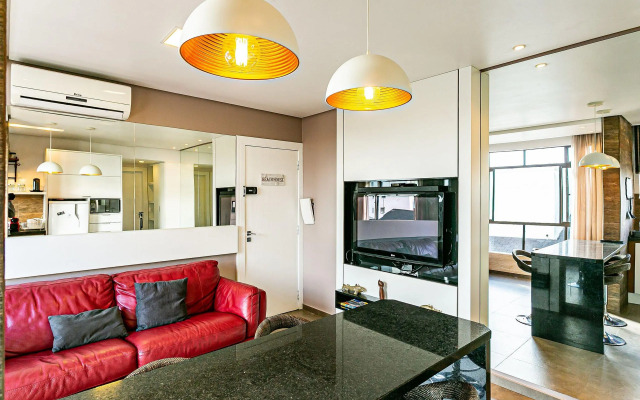 Apartamento pé na areia em Jurerê JBM202