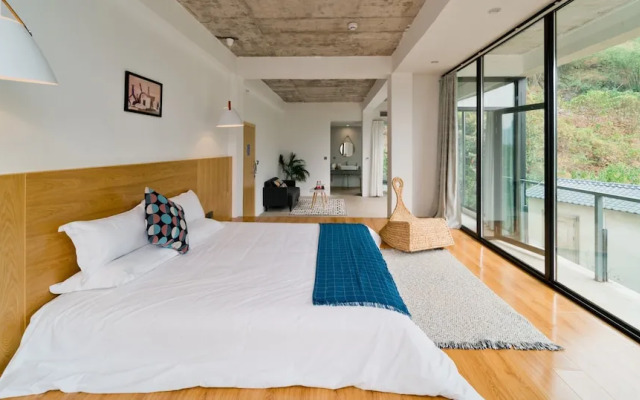 Yangshuo Serene Cove Hotel