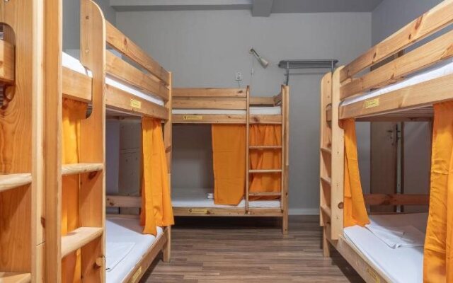 Target Hostel