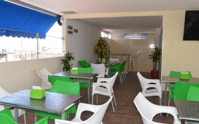 La Pera Hotel