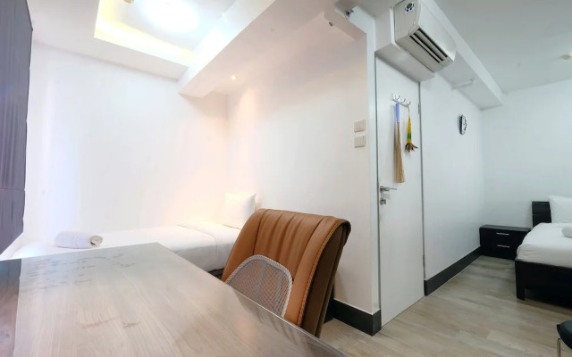 Spacious Apartment at Green Bay Pluit