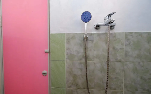 OYO 2855 Sartika Hotel Pati