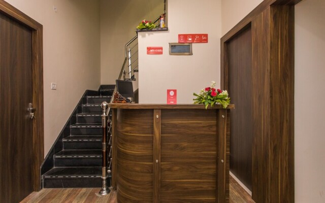 OYO 15823 Hotel Richmond Inn