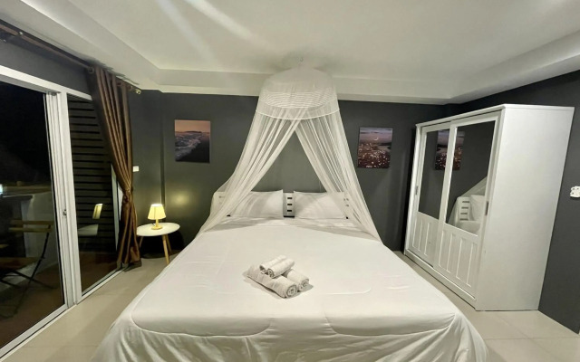 Be Rich Hotel