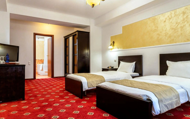 Victoria Hotel
