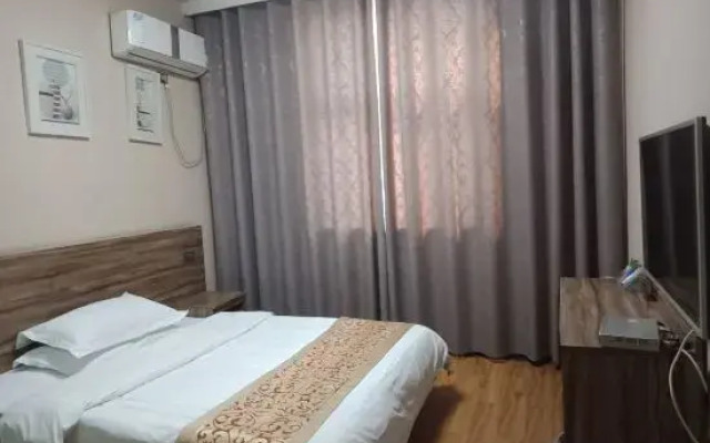 Xinye Jinchen Business Hotel