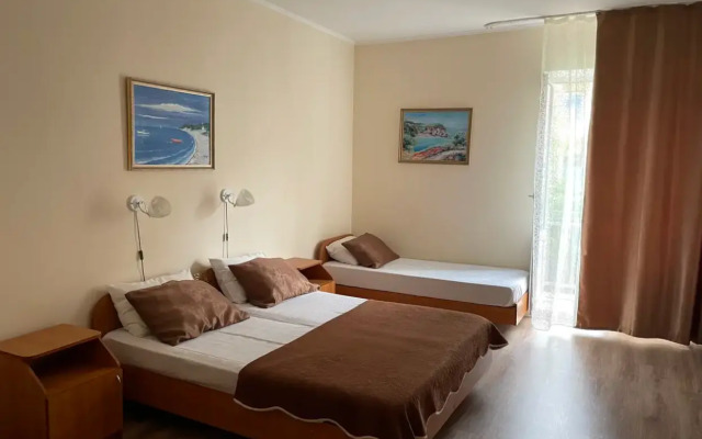 Eva Guest House