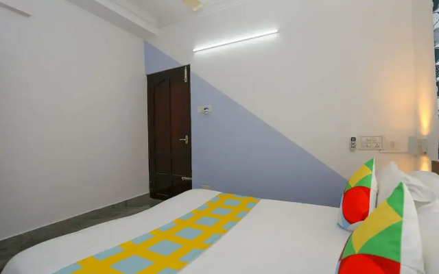 OYO 23654 Home Cozy 2BHK Aluva Metro Station