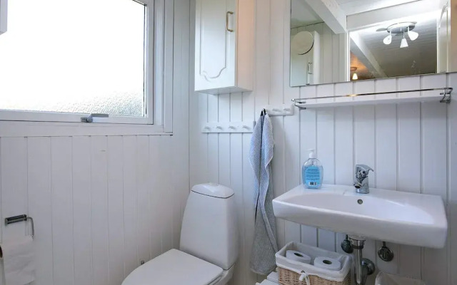 6 Person Holiday Home in Oksbol
