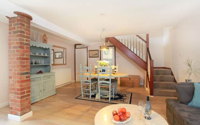 Maisonette No. 06 Magdalen Mews
