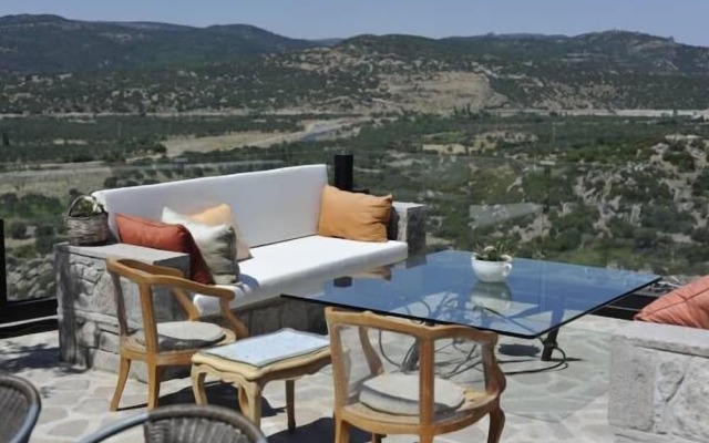 Assosyal Hotel