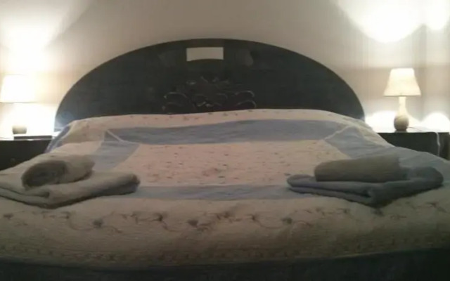 Guest House Ema