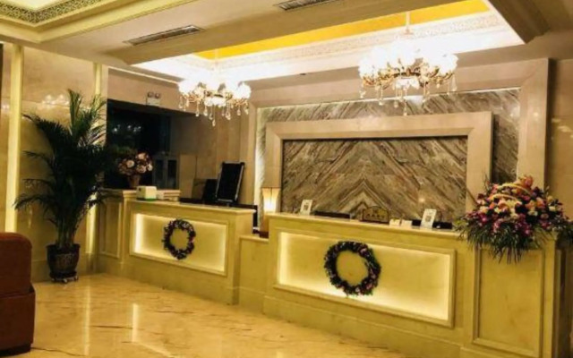 Baihuacun International Hotel